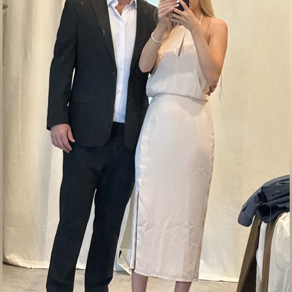 Brand new with tags! House of Harlow 1960 Milo Dress Size Medium in color Ivory - Picture 9 of 10